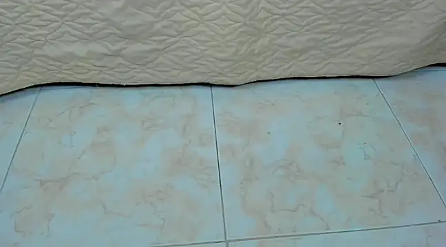 Chloe lauren online show from December 24, 2024, 5:05 am