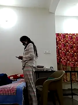  SonPari  online show from February 12, 2025, 3:49 pm