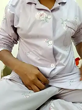  SonPari  online show from February 23, 2025, 3:51 pm