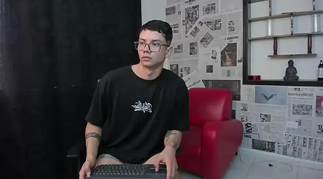 Magic boy20 online show from February 5, 2025, 7:42 pm
