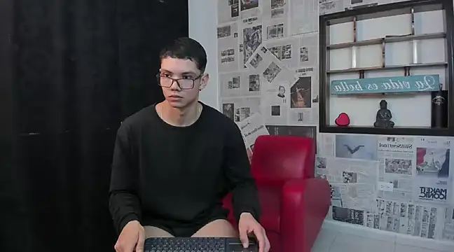 Magic boy20 online show from December 19, 2024, 2:35 pm