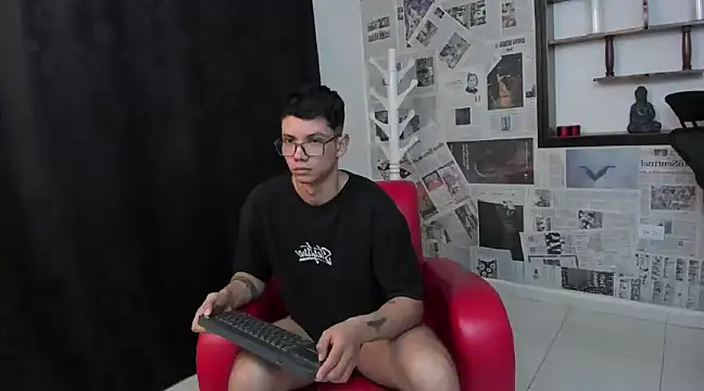 Magic boy20 online show from February 4, 2025, 11:49 pm