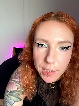 Snapshot of alt_cutie chatting on October 15, 2025, 3:20 pm alt cutie online show from October 15, 2025, 3:20 pm