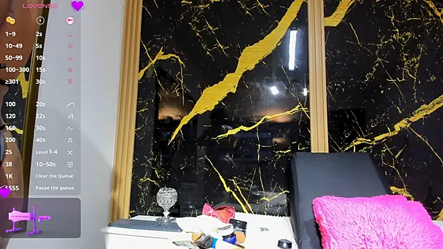 Snapshot of GiannaMontes chatting on March 14, 2025, 12:18 pm GiannaMontes online show from March 14, 2025, 12:18 pm