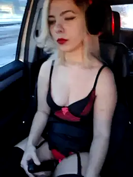 allinqueen online show from January 5, 2025, 3:13 pm