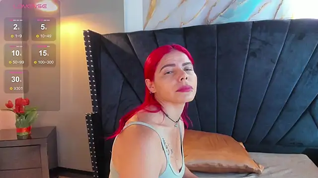 NIKI SANTANA online show from October 25, 2025, 3:49 am