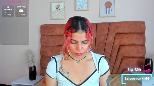 NIKI SANTANA online show from March 4, 2025, 3:55 am