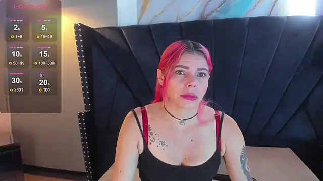 NIKI SANTANA online show from October 7, 2025, 3:40 am