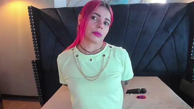 NIKI SANTANA online show from September 30, 2025, 3:56 am