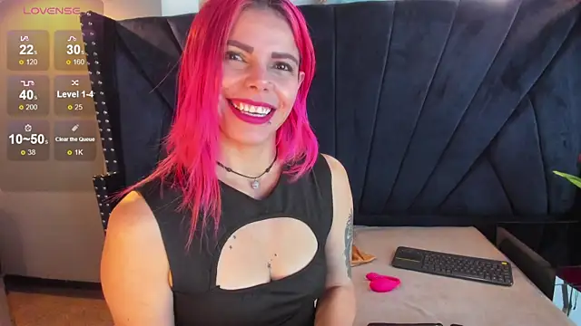 NIKI SANTANA online show from September 29, 2025, 3:57 am