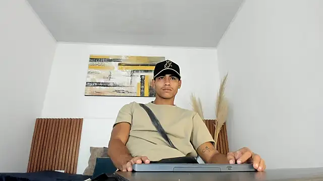 zander 2120 online show from February 21, 2026, 2:19 pm