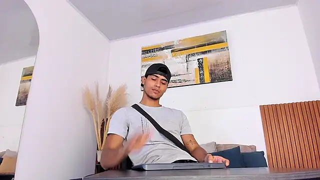 zander 2120 online show from September 27, 2025, 1:06 pm