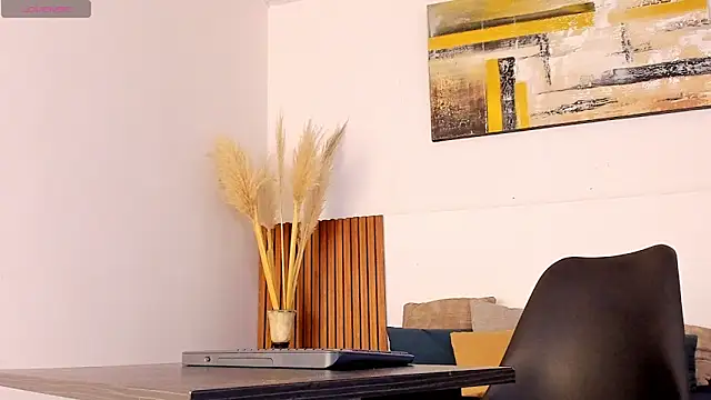 zander 2120 online show from September 24, 2025, 1:17 pm