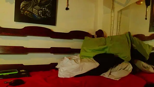 laye19 online show from April 9, 2026, 11:00 pm