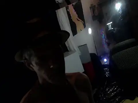 laye19 online show from September 20, 2025, 10:59 pm