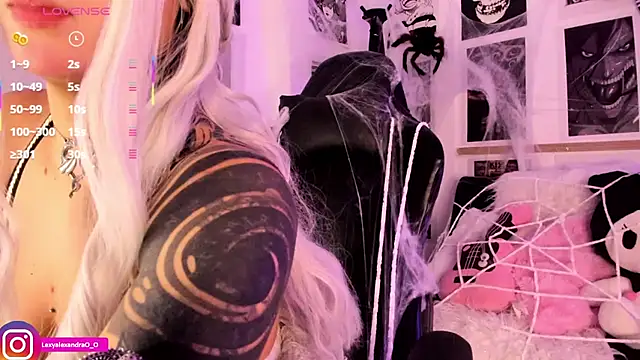 Lexyjoycce online show from October 31, 2025, 9:00 pm