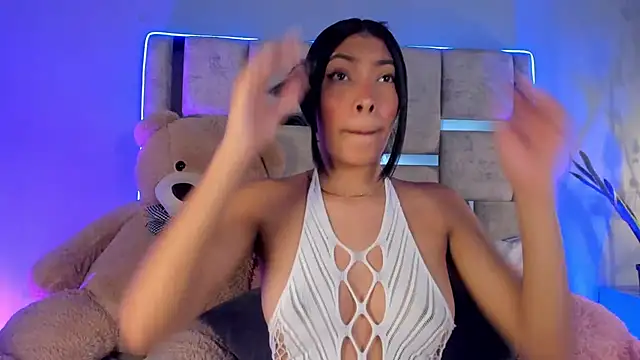 Snapshot of KarolRojas_ chatting on March 2, 2025, 3:13 am KarolRojas  online show from March 2, 2025, 3:13 am