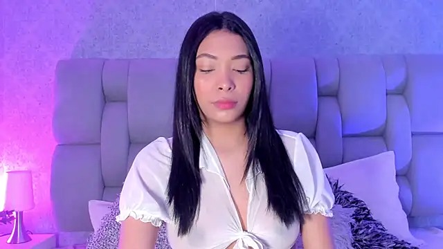 Snapshot of KarolRojas_ chatting on September 13, 2025, 3:28 am KarolRojas  online show from September 13, 2025, 3:28 am