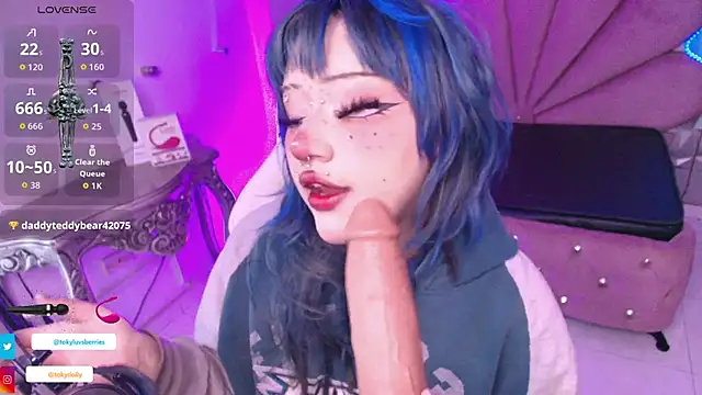 Snapshot of toky_doll chatting on October 14, 2025, 8:53 pm toky doll online show from October 14, 2025, 8:53 pm