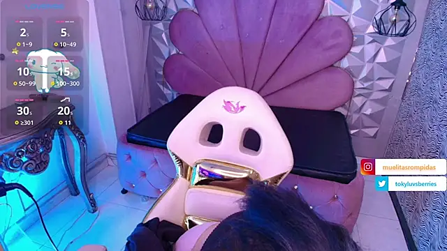 Snapshot of toky_doll chatting on December 3, 2025, 9:03 pm toky doll online show from December 3, 2025, 9:03 pm