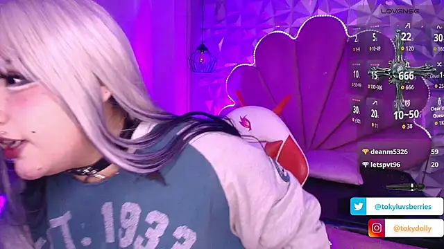 Snapshot of toky_doll chatting on September 30, 2025, 9:10 pm toky doll online show from September 30, 2025, 9:10 pm