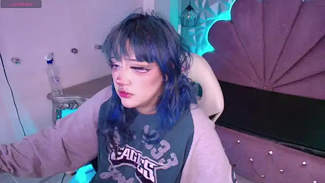 Snapshot of toky_doll chatting on October 10, 2025, 12:11 am toky doll online show from October 10, 2025, 12:11 am