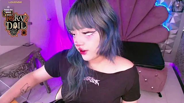 Snapshot of toky_doll chatting on October 26, 2025, 8:53 pm toky doll online show from October 26, 2025, 8:53 pm