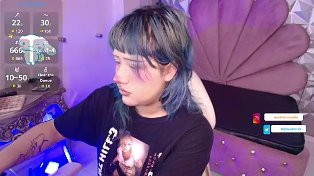 Snapshot of toky_doll chatting on November 25, 2025, 5:24 pm toky doll online show from November 25, 2025, 5:24 pm