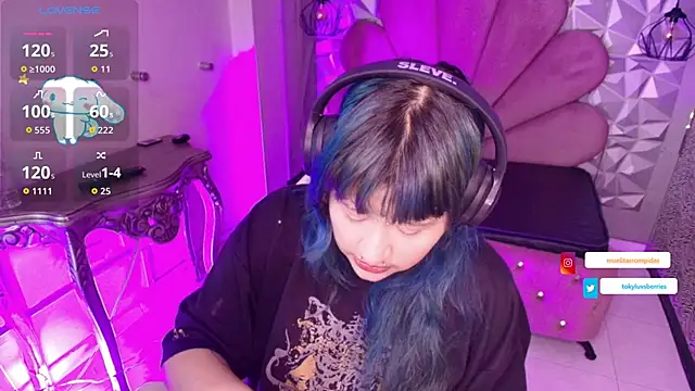 Snapshot of toky_doll chatting on November 29, 2025, 7:58 pm toky doll online show from November 29, 2025, 7:58 pm