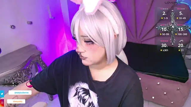 Snapshot of toky_doll chatting on October 17, 2025, 8:54 pm toky doll online show from October 17, 2025, 8:54 pm
