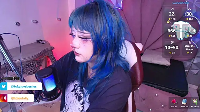 Snapshot of toky_doll chatting on September 26, 2025, 8:27 pm toky doll online show from September 26, 2025, 8:27 pm