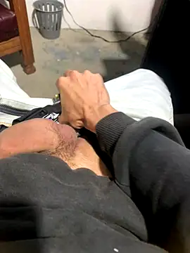 Snapshot of 27powercm chatting on October 14, 2025, 11:36 pm 27powercm online show from October 14, 2025, 11:36 pm