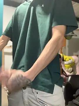 Snapshot of 27powercm chatting on October 31, 2025, 5:37 am 27powercm online show from October 31, 2025, 5:37 am