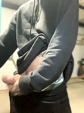 Snapshot of 27powercm chatting on October 1, 2025, 2:17 am 27powercm online show from October 1, 2025, 2:17 am