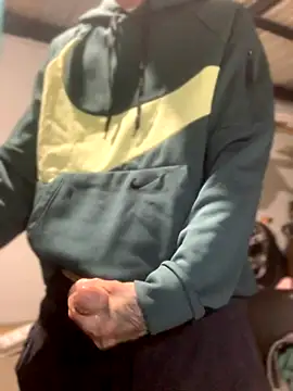 Snapshot of 27powercm chatting on November 1, 2025, 7:35 am 27powercm online show from November 1, 2025, 7:35 am