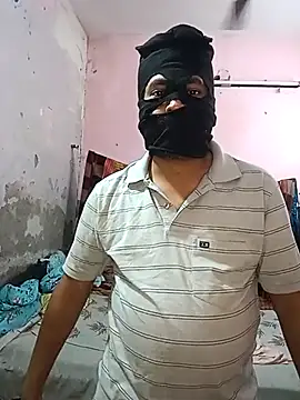 sexy kaira online show from March 15, 2025, 5:19 am