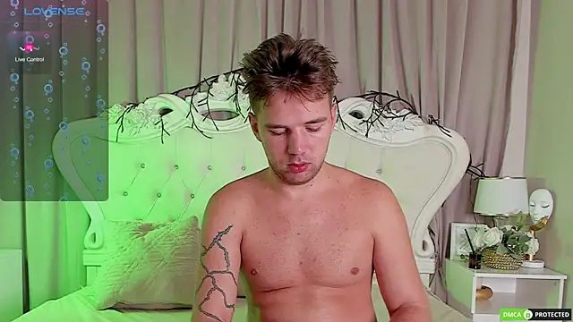 Snapshot of ArthurWhitee chatting on January 17, 2026, 3:32 am ArthurWhitee online show from January 17, 2026, 3:32 am