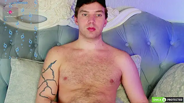 ArthurWhitee online show from March 18, 2026, 9:23 am