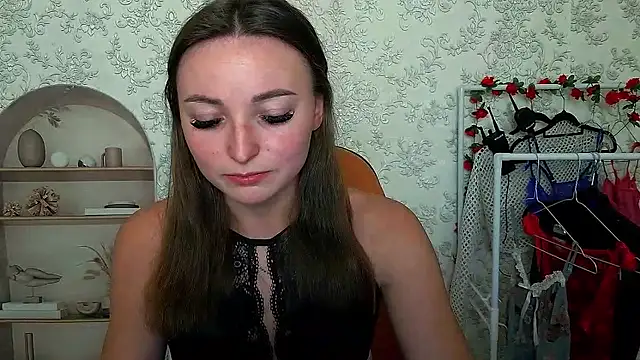  Barbie Kiss  online show from September 22, 2025, 9:37 am