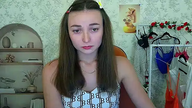  Barbie Kiss  online show from October 21, 2025, 3:33 pm