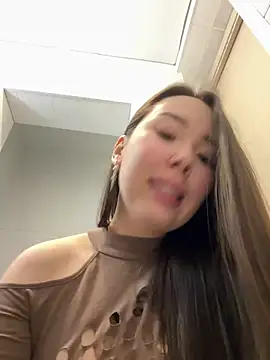 Asian Asami online show from February 22, 2025, 5:13 pm