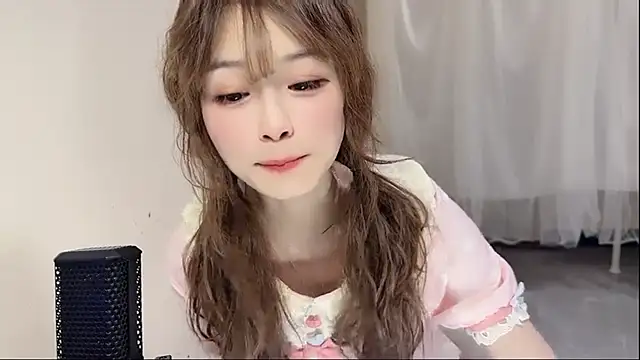 Snapshot of LL-orangecat chatting on March 8, 2025, 4:28 pm LL-orangecat online show from March 8, 2025, 4:28 pm