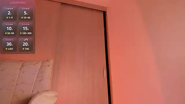 Snapshot of CoralineKam1 chatting on November 6, 2025, 8:13 pm CoralineKam1 online show from November 6, 2025, 8:13 pm