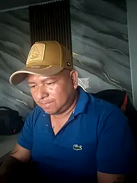 siatodo02 online show from April 21, 2026, 8:04 pm