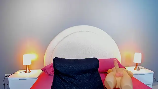 Snapshot of Eva_bigboobs chatting on October 23, 2025, 11:20 am Eva bigboobs online show from October 23, 2025, 11:20 am