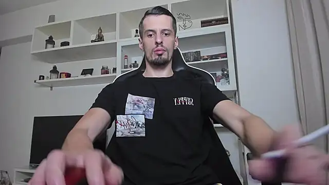 ToddClaytonn online show from October 4, 2025, 9:05 pm