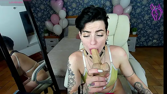 SophiyaStar online show from February 15, 2025, 5:39 pm