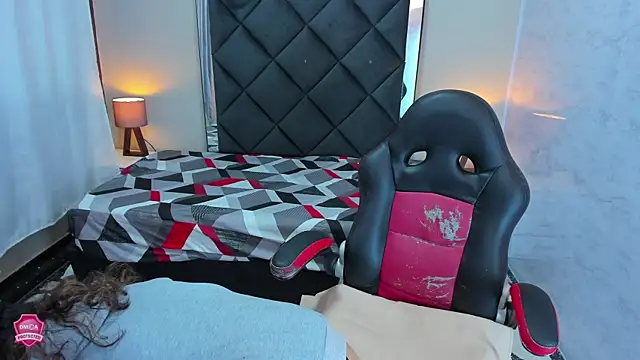 Snapshot of Alicee_petite chatting on January 22, 2025, 11:34 am Alicee petite online show from January 22, 2025, 11:34 am