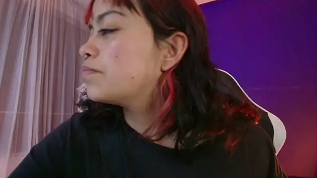 vanelope11 online show from March 12, 2026, 3:45 am