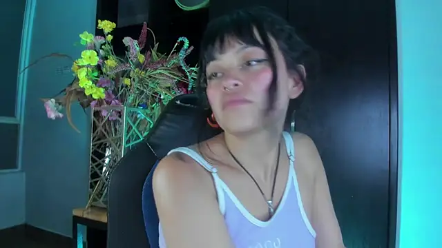 vanelope11 online show from March 1, 2025, 3:32 am